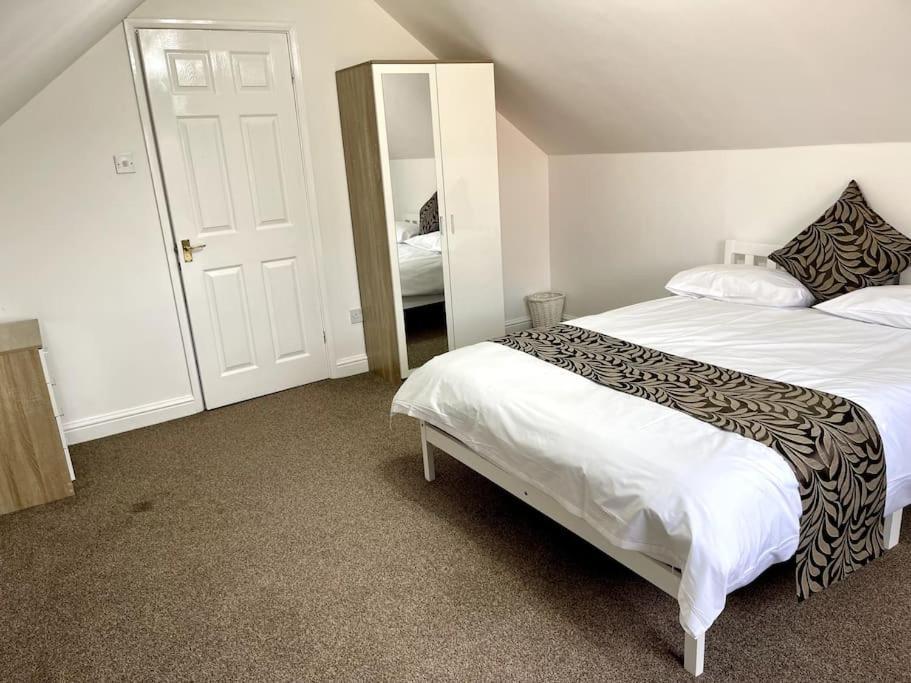 5-Bedroom Cottage In Healing, Grimsby Eksteriør billede